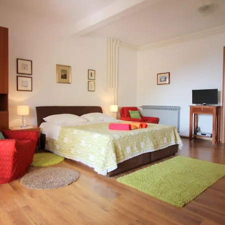 Lejlighed Helles Mit Privater Terrasse, Alles Zu Fuss Erreichbar *